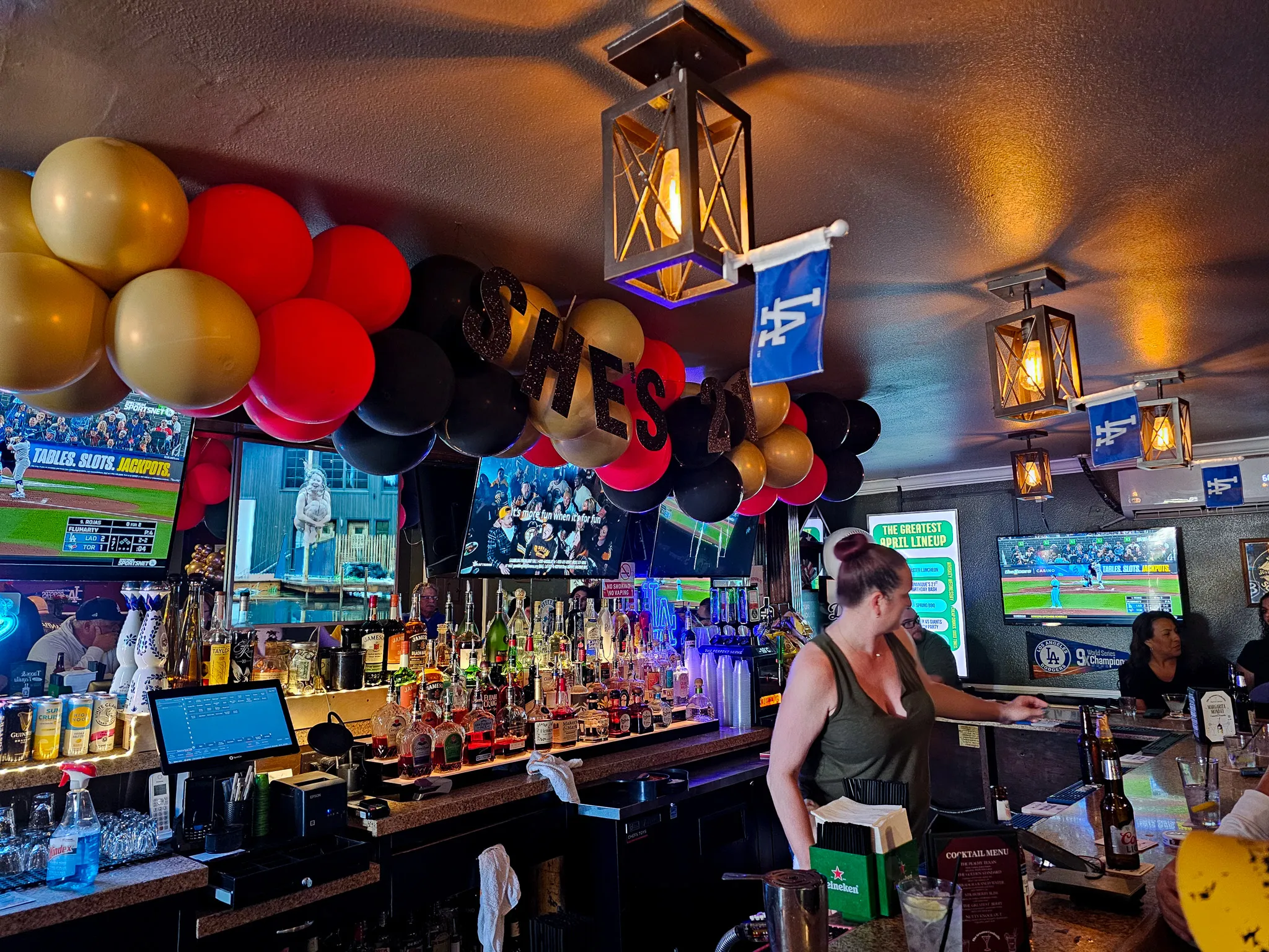 Birthday party decorations Hawthorne bar