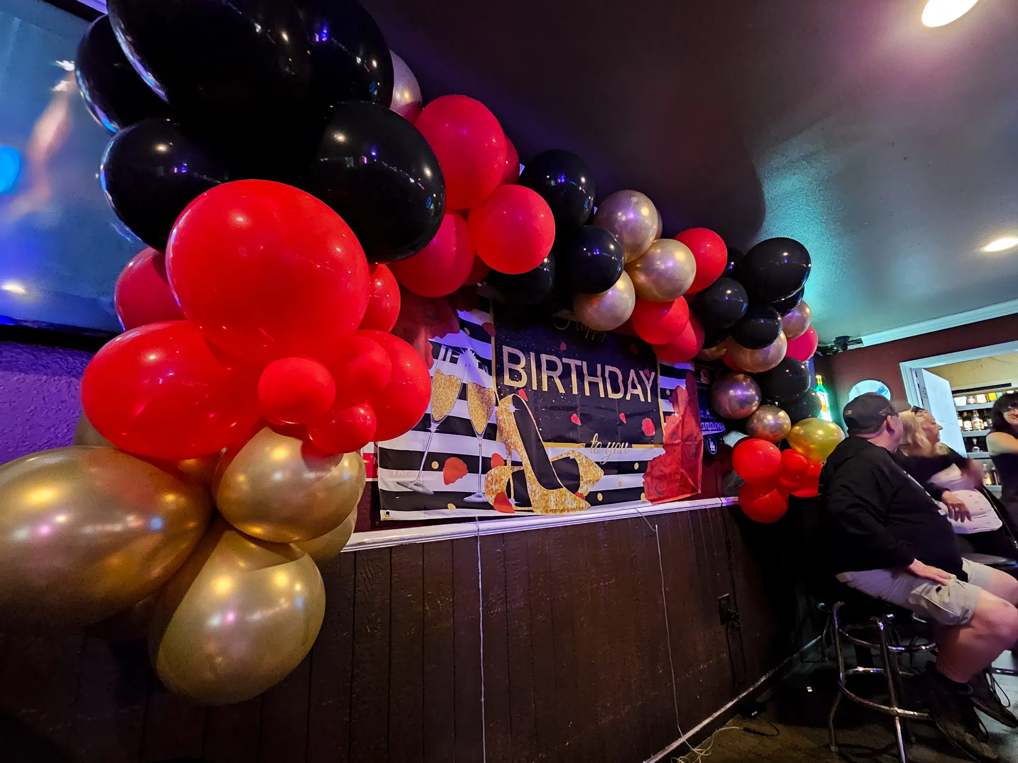Birthday party decorations Hawthorne bar